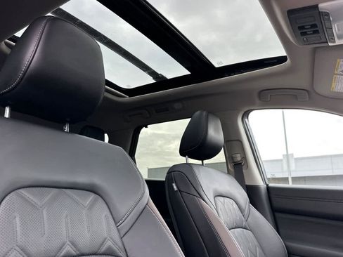 New 2026 Nissan Pathfinder Platinum AWD/4WD image 18