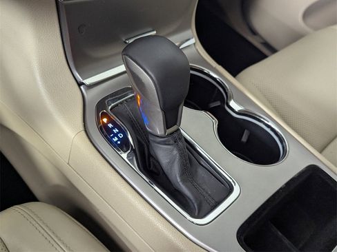 Used 2019 Jeep Grand Cherokee Limited w/ Luxury Group II image 20