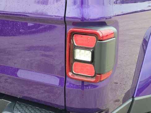 New 2026 Jeep Gladiator Sport AWD/4WD image 13