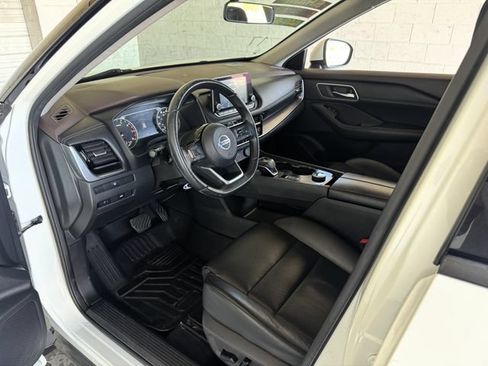 Used 2021 Nissan Rogue SV w/ Premium Package AWD/4WD image 15