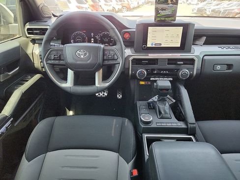 Used 2024 Toyota Tacoma TRD Sport image 7