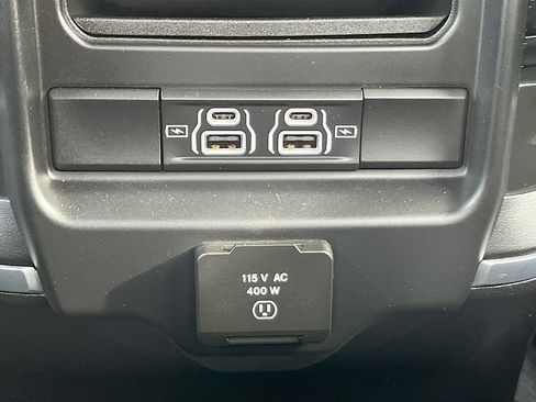 Used 2025 RAM 1500 Big Horn AWD/4WD image 26