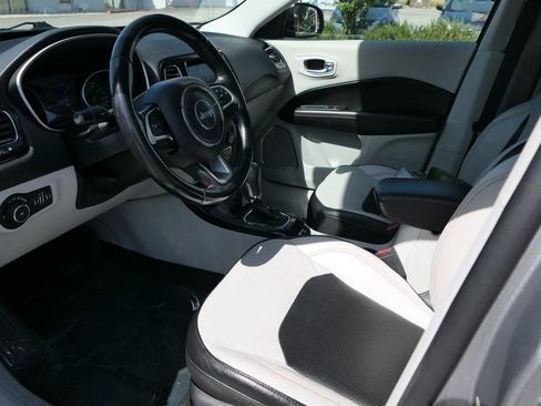 Used 2020 Jeep Compass Limited AWD/4WD image 11