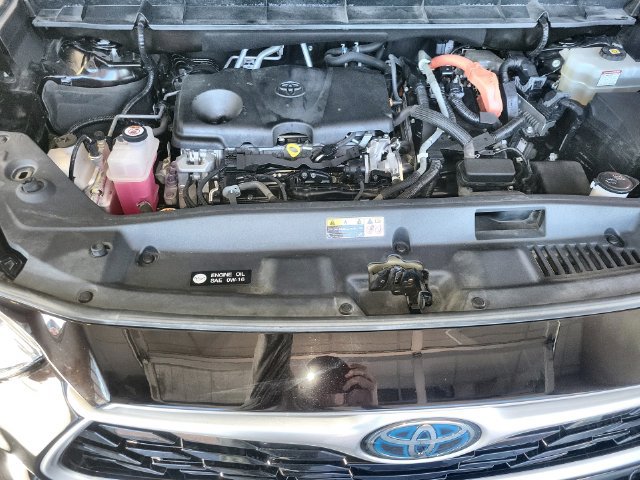 Used 2021 Toyota Highlander XLE AWD/4WD image 27