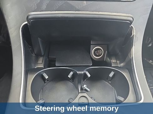 Used 2019 Mercedes-Benz GLC 350e 4MATIC image 23