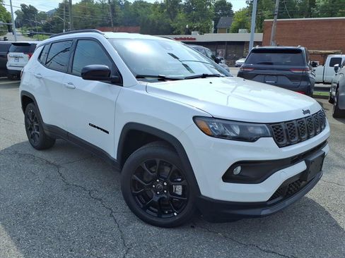 New 2026 Jeep Compass Latitude AWD/4WD image 2
