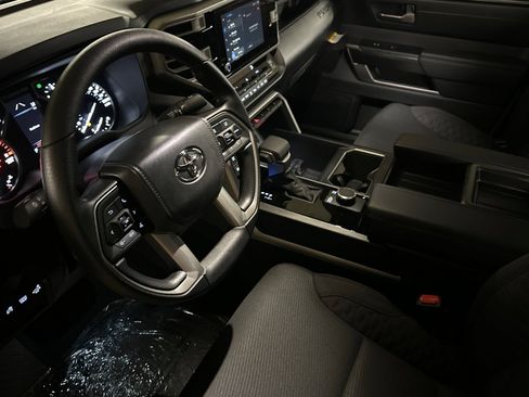 New 2026 Toyota Tundra SR5 w/ SR5 Convenience Package RWD image 9