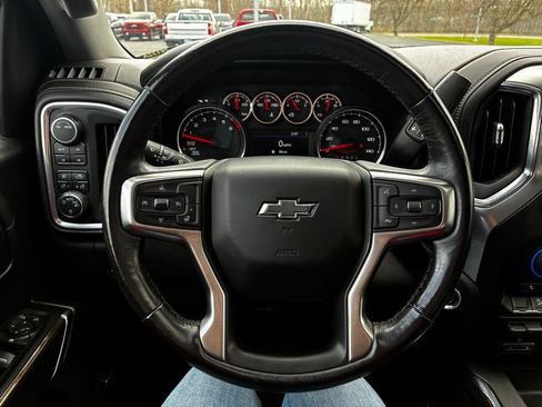 Used 2021 Chevrolet Silverado 1500 LT Trail Boss w/ Convenience Package II AWD/4WD image 25