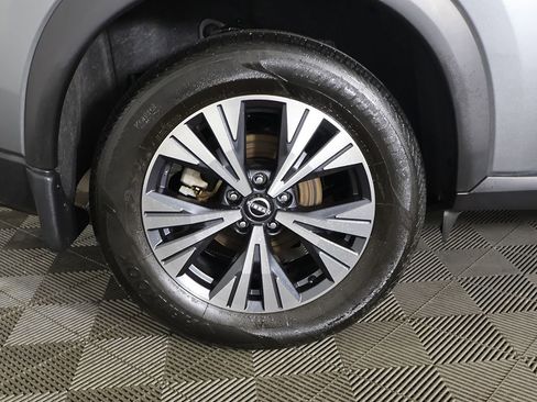 Used 2023 Nissan Rogue SV w/ SV Premium Package image 22