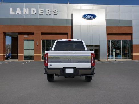 New 2026 Ford F250 King Ranch w/ FX4 Off-Road Package image 5
