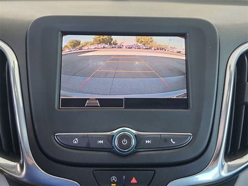 Used 2023 Chevrolet Equinox LS w/ Sport Edition image 15