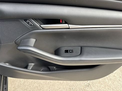 Used 2021 MAZDA MAZDA3 s image 44