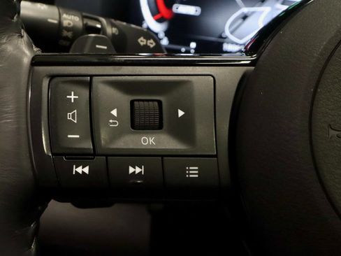 Certified 2024 Nissan Pathfinder Platinum AWD/4WD image 24