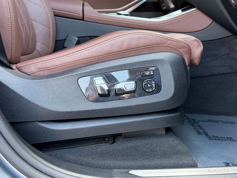 Used 2025 BMW X5 xDrive40i AWD/4WD image 36