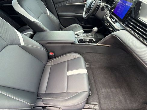 Certified 2025 Toyota Camry SE w/ Convenience Package FWD image 25