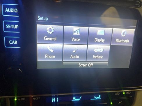 Used 2017 Toyota Corolla LE image 10