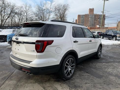 Used 2019 Ford Explorer Sport w/ Equipment Group 401A AWD/4WD image 4