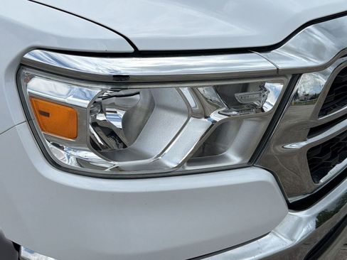 Used 2022 RAM 1500 Big Horn AWD/4WD image 11