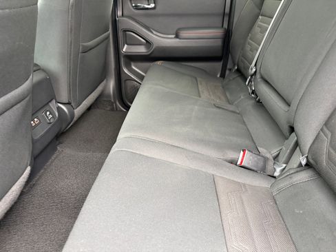 Used 2022 Nissan Frontier Pro-X image 26