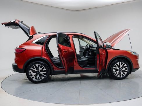 Used 2020 Ford Escape SEL image 14