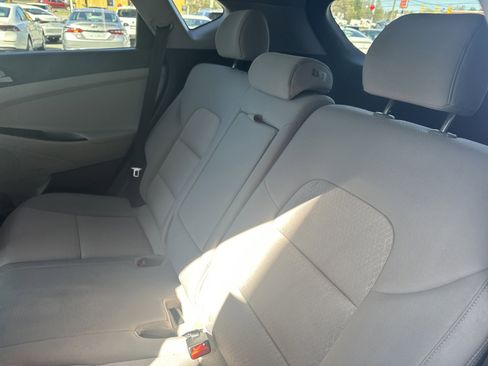 Used 2018 Hyundai Tucson SEL image 22