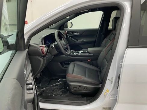 Used 2026 Chevrolet Equinox RS w/ Convenience Package III AWD/4WD image 9