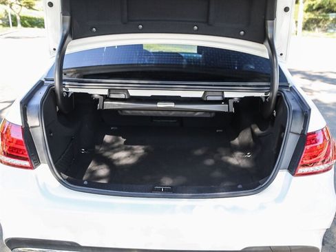 Used 2015 Mercedes-Benz E 350 Sedan image 31
