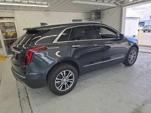 Used 2023 Cadillac XT5 Premium Luxury w/ Technology Package AWD/4WD image 6