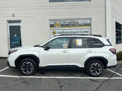 Used 2026 Subaru Forester Premium w/ Base/Premium Plus Package AWD/4WD image 2