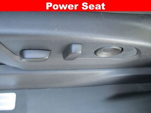 Used 2026 GMC Sierra 1500 SLT w/ SLT Premium Plus Package image 28