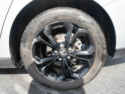 Used 2025 Honda Accord SE image 28