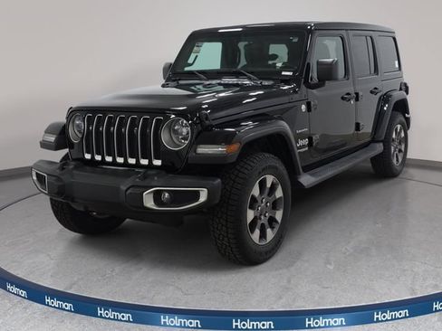 Used 2018 Jeep Wrangler Unlimited Sahara w/ LED Lighting Group AWD/4WD image 1