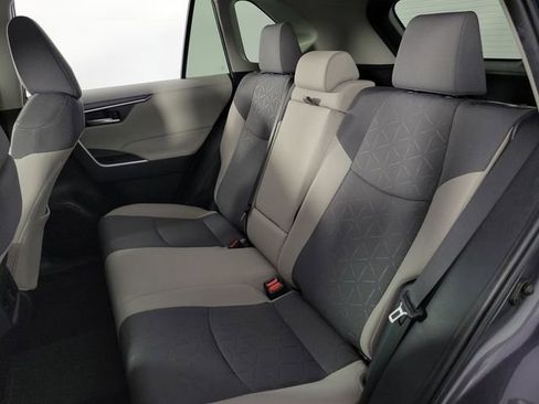 Used 2023 Toyota RAV4 XLE FWD image 16