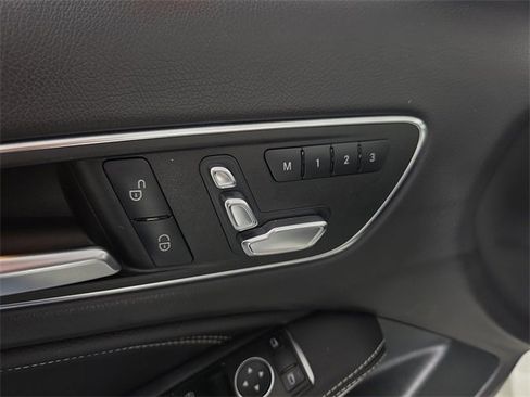 Used 2018 Mercedes-Benz GLA 250 image 17