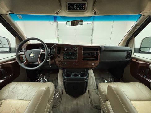 Used 2012 Chevrolet Express 1500 RWD image 24