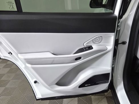 New 2026 Jeep Cherokee Overland image 27