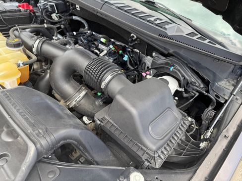 Used 2019 Ford F150 XLT w/ Equipment Group 302A Luxury AWD/4WD image 50
