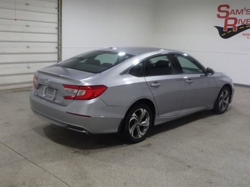 Used 2019 Honda Accord EX image 4