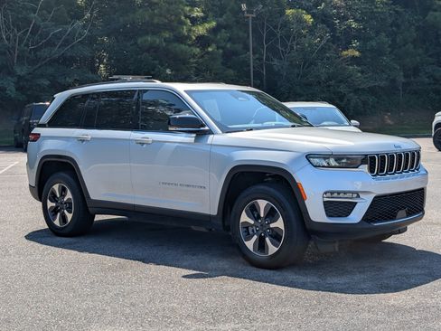 Used 2022 Jeep Grand Cherokee Limited 4xe AWD/4WD image 11