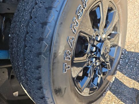 Used 2024 RAM 2500 Limited image 35