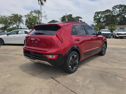 New 2026 Kia Niro Wind FWD image 8