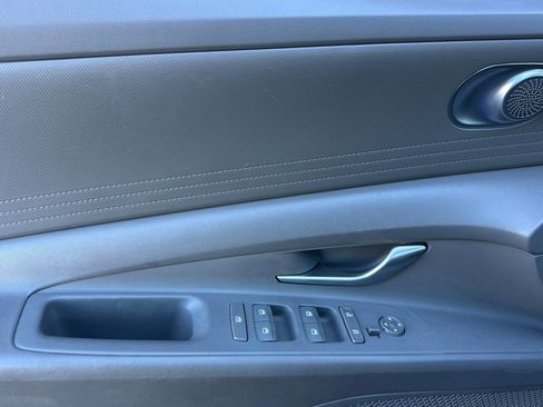Used 2024 Hyundai Elantra SEL FWD image 7