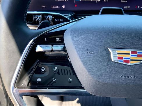 Used 2026 Cadillac Escalade Sport w/ Touring Package AWD/4WD image 24