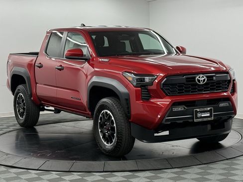 Used 2025 Toyota Tacoma TRD Off-Road image 5
