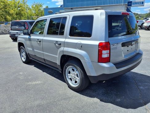 Used 2015 Jeep Patriot Sport image 3