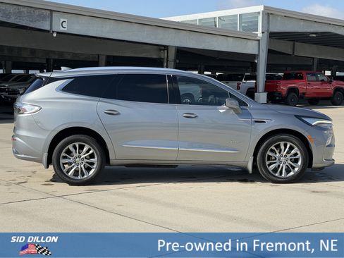 Certified 2023 Buick Enclave Avenir w/ Avenir Technology Package AWD/4WD image 3