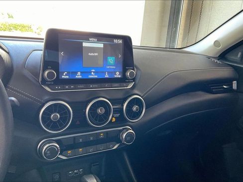 Used 2024 Nissan Sentra SV FWD image 10