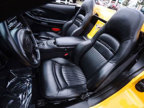 Used 2003 Chevrolet Corvette Convertible w/ Preferred Equipment Group1 RWD image 68