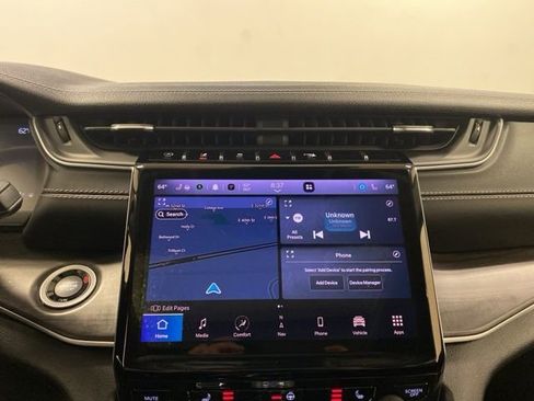 Used 2022 Jeep Grand Cherokee L Limited w/ Black Appearance Package AWD/4WD image 12