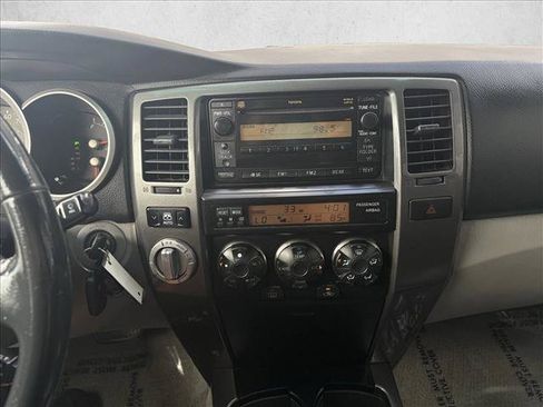 Used 2006 Toyota 4Runner Sport AWD/4WD image 9